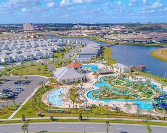 H - New 2 Bedroom Condo - 5 Miles to Disney - Free Water Park - Kissimmee - Außenansicht