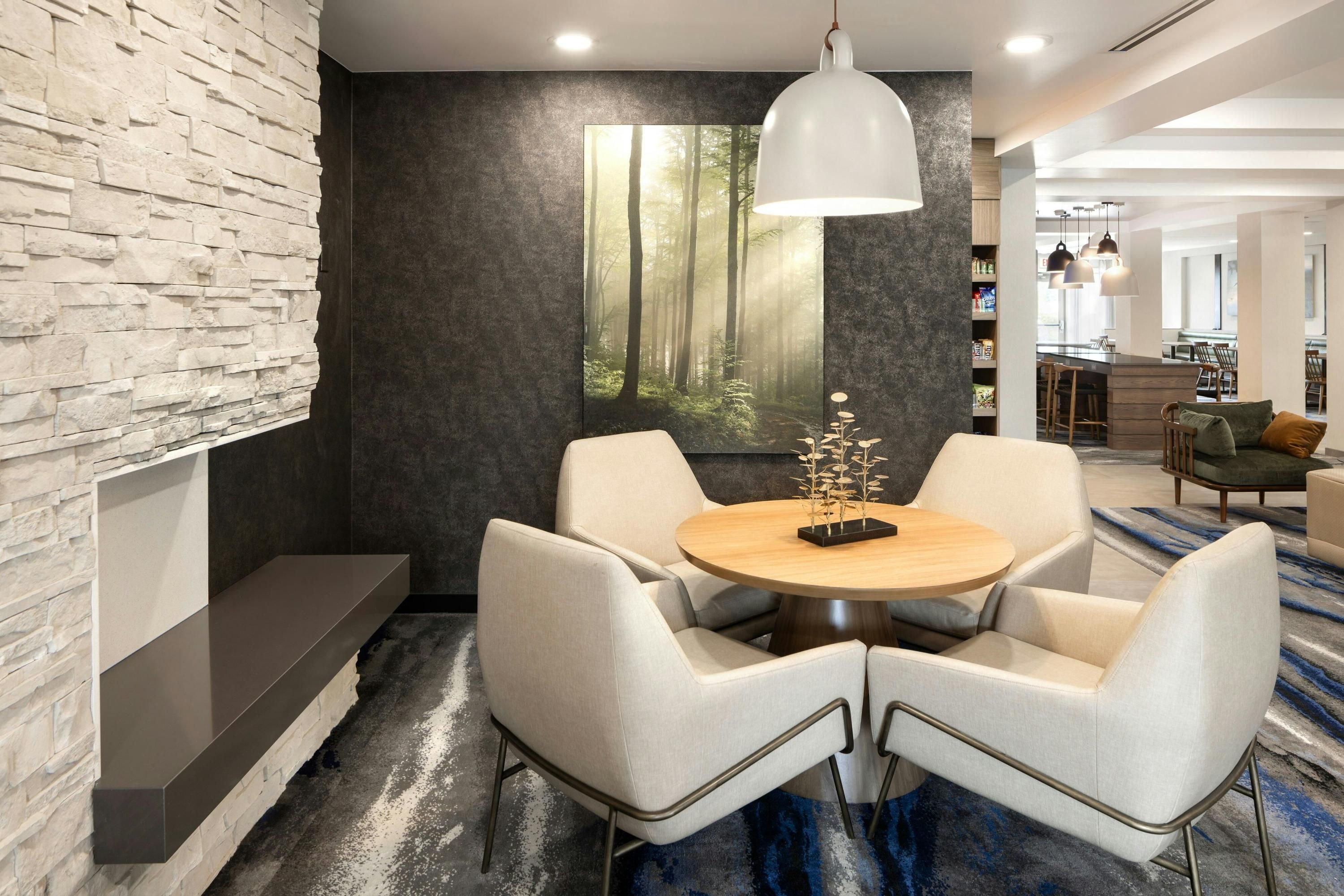 Fairfield Inn & Suites by Marriott Buffalo Airport - Cheektowaga - Lobby