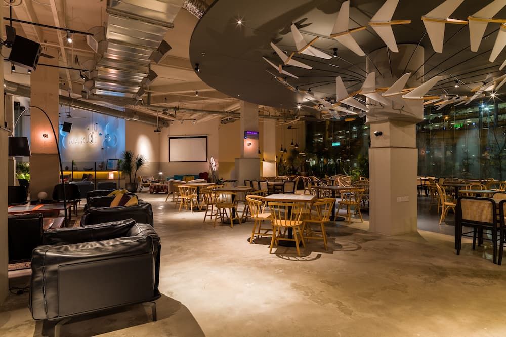 تيون هوتل كاي إل آي إيه - كاي إل آي إيه 2