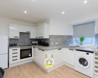 Central City Stay - Sja Stays - 1 Bed Apartment - Aberdeen - Cocina