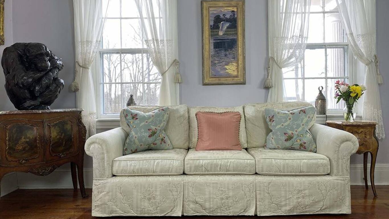 Lightner Farmhouse B&B