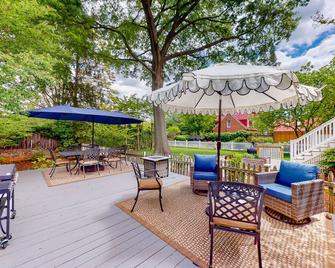 Seas The Bay - Annapolis - Patio