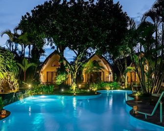 Klumpu Bali Resort - Denpasar - Piscina