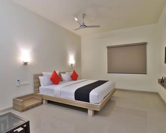 Atithi Resort - Bharūch - Habitación