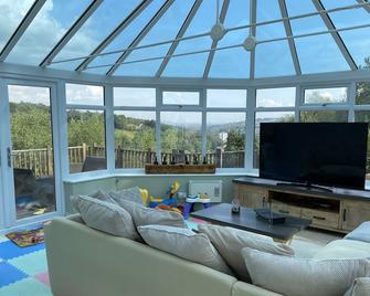 Stunning 5 bedroom family home with unrivalled views - Pontypool - Living room