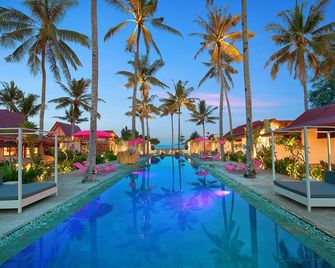 PinkCoco Gili Air - Constant Surprises & for Cool Adults Only - Pemenang - בריכה