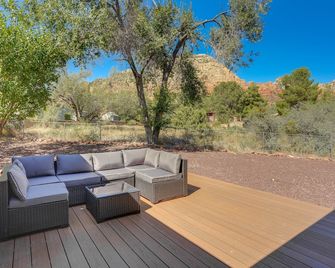 Mtn Views Bright and Airy Sedona Home! - Sedona - Patio