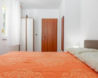 Apartments Manuela - Pula - Bedroom