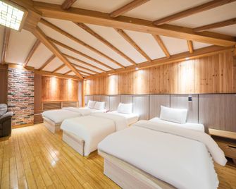 Hotel Top Daegu - Daegu - Habitación