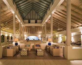 The Cove Suites at Blue Waters - Cedar Grove - Lobby