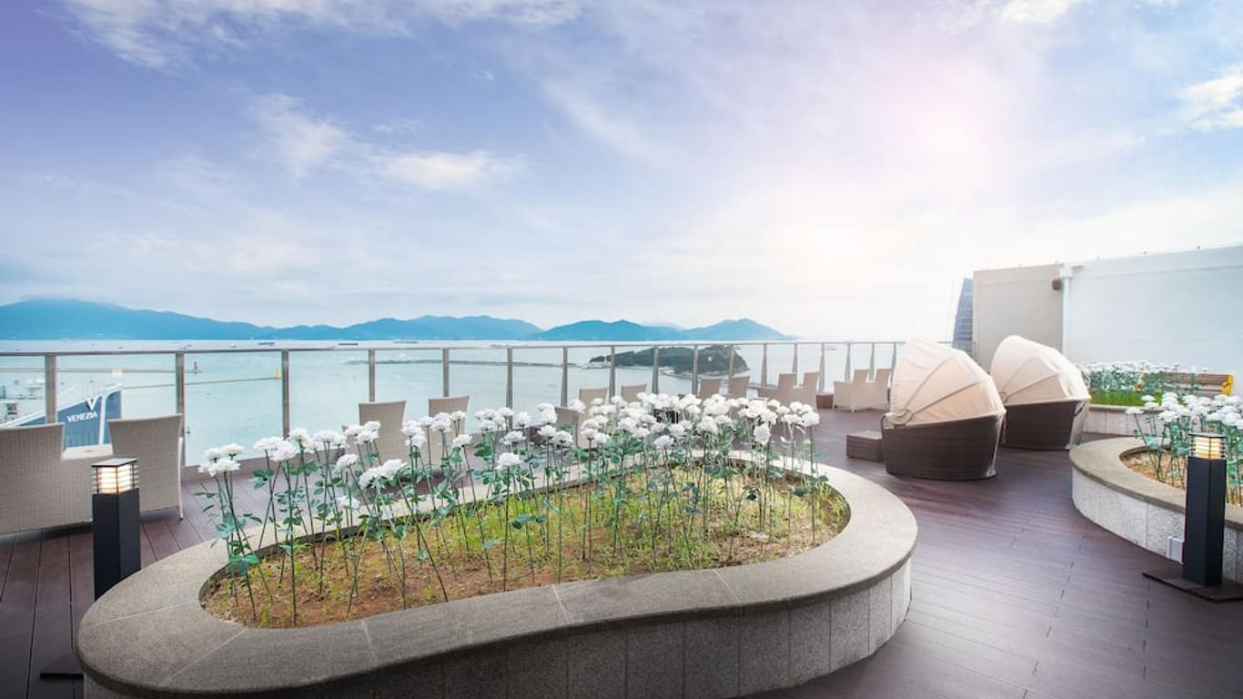 Utop Marina Hotel & Resort
