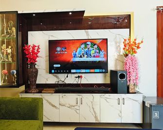 Jampanis Nest:Charming building with AC in vibrant Guntur - Guntūr