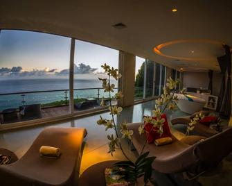 The Edge Bali - South Kuta - Comedor