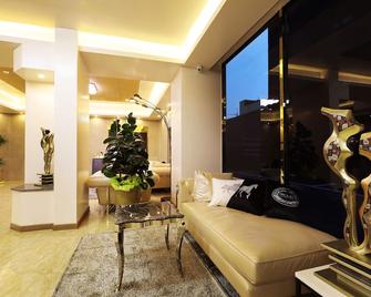 Hotel Mondavi - Mokpo - Лоббі