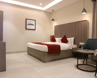 Hotel Sai - Bhiwadi - Ložnice