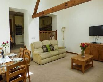 Ghyll Bank Cow Shed - Staveley - Living room