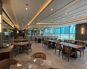 Grand Anara Airport Hotel - Tangerang City - מסעדה