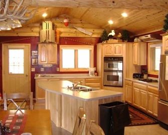 Log Home on Private Lake Walker/Leech Lake Area - Walker - Keuken