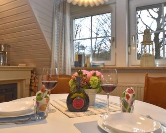 Holiday home with garden in Weißenbrunn - Kronach - Essbereich