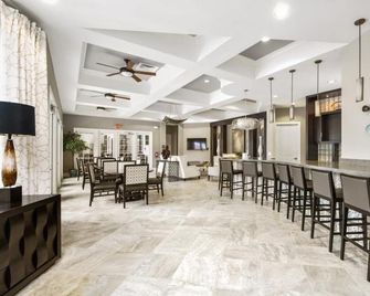 Lake View at Solterra Resort 7 Bedrooms, Sleeps 18 villa - Davenport - Restaurant