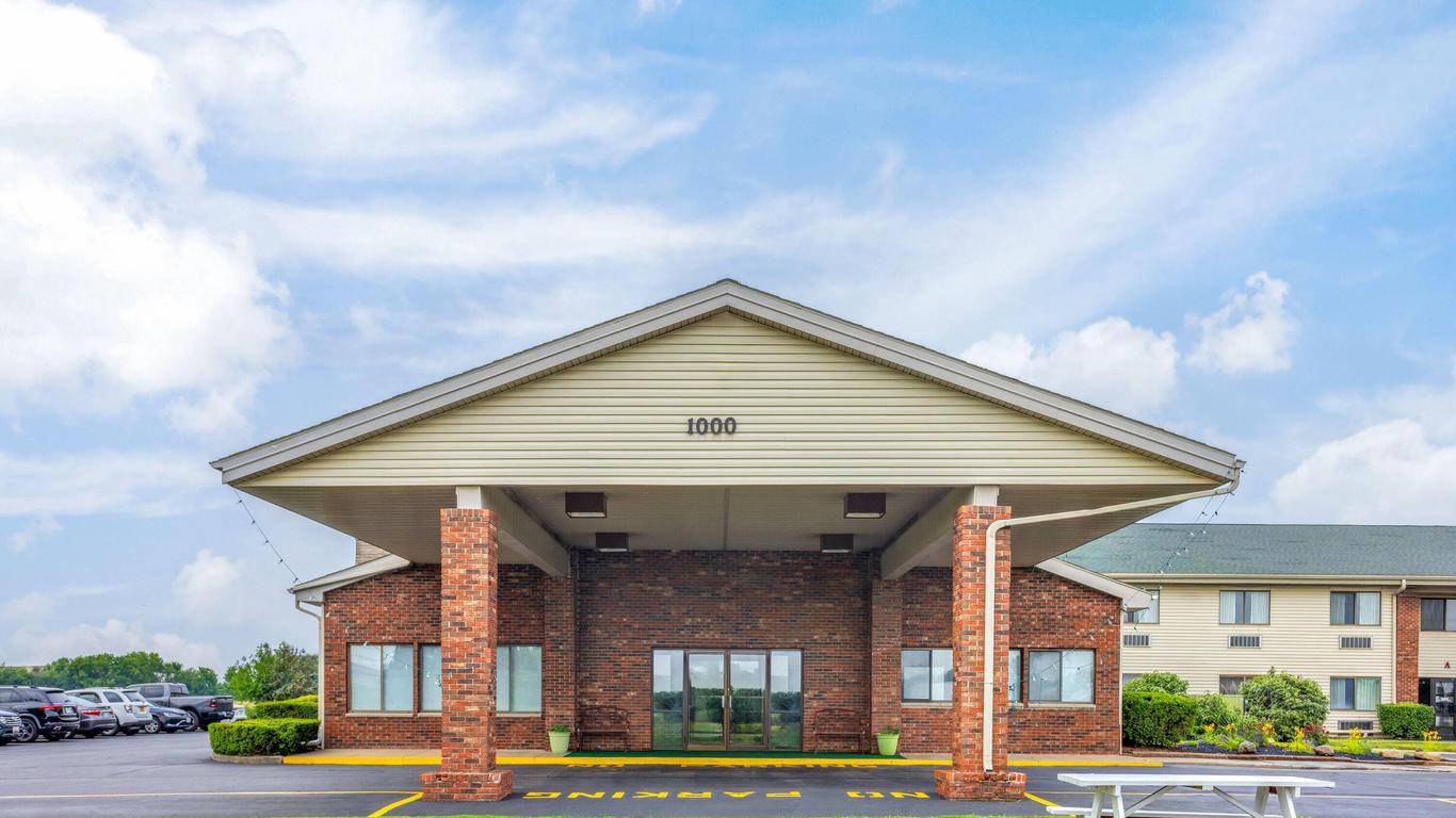 Super 8 by Wyndham Henrietta/Rochester Area