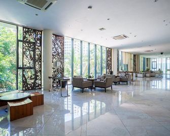 Mianmian Shanju·Parent-child Seaview Holiday Apartment (Dadonghai Banshan Peninsula Branch) - Sanya - Lobby
