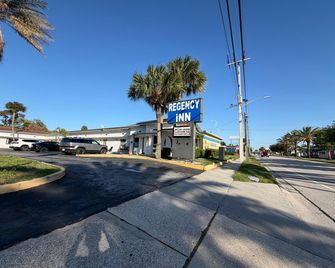 Regency Inn Daytona Beach Near Airport - Daytona Beach - Building