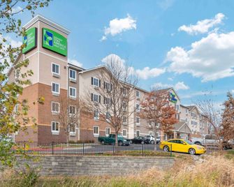 Extended Stay America Select Suites - Kansas City - Stadium - קנזס סיטי - בניין