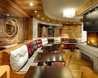 Park Hotel Suisse & Spa - Chamonix - Oleskelutila