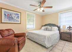 Comfort and Convenience, minutes away from historical French Quarter - Arabi - Schlafzimmer