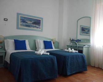 Hotel Mercede 2 - San Felice Circeo - Slaapkamer
