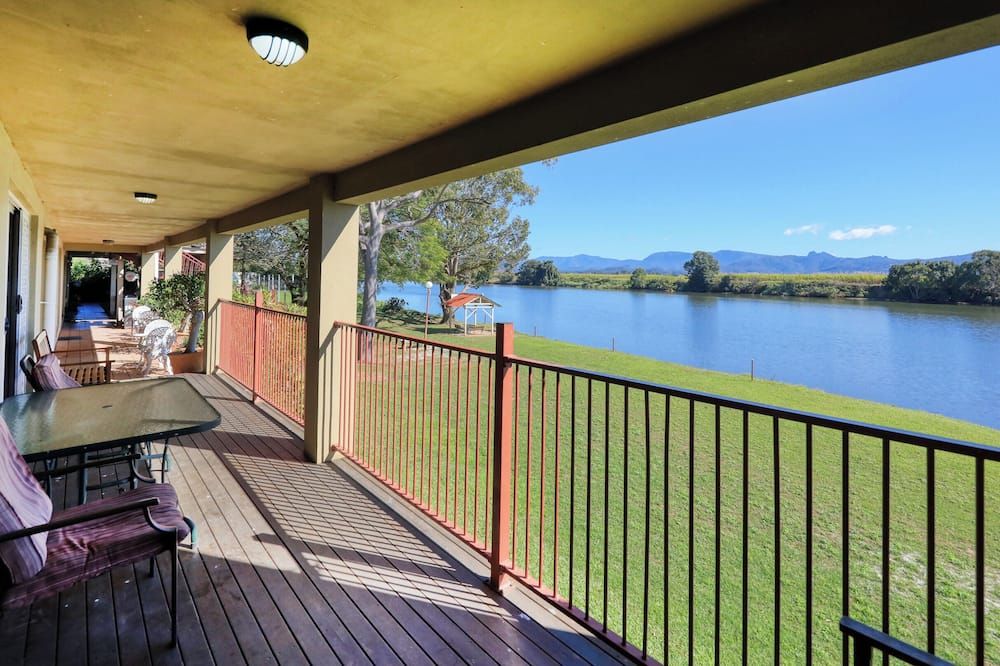 تويد ريفر موتيل