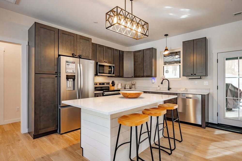 New! Spacious Lake Area Home w/ Hot Tub