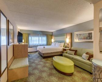 Crowne Plaza Lansing West - Lansing - Ložnice