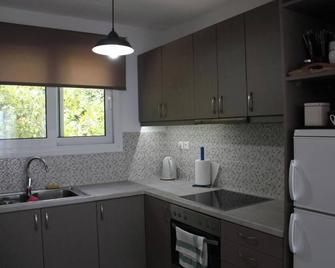 iliana's seaside maisonette - Σπέτσες - Κουζίνα