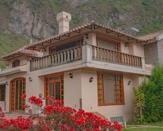 Casa Hilda - Baños de Agua Santa - Edificio