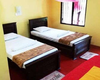 Araliya self Cooking Resort- Dambulla Unit 2 #Deluxe Double Room - Dambulla - Bedroom