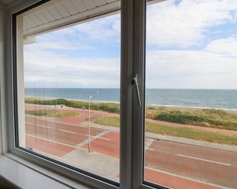 11 Min Y Mor - Pwllheli - Balkon