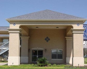 Executive Inn & Suites - Ρίτσμοντ - Κτίριο