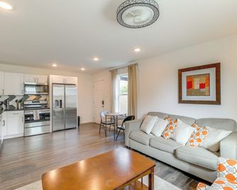 2 Mi to Dtwn and Shell Energy Stadium Urban Escape - 休士頓 - 客廳