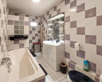 Beautiful Home In Grand-Fort-Philippe - Grand-Fort-Philippe - Baño