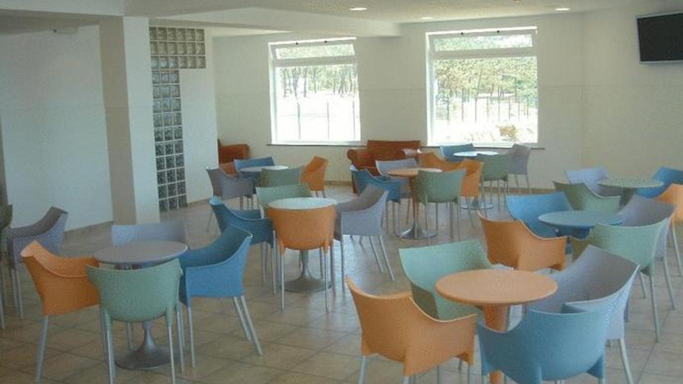 Ericeira Camping & Bungalows