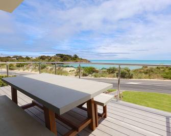 Robe beachside retreat - Robe - Balcony
