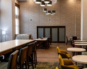 Hampton Inn & Suites Leesburg - Leesburg - Restaurante
