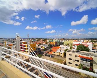 Family 3-Bed 1 Bedroom Apartment in Corales del Sur close to the Airport - Santo Domingo Este - Balcón