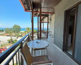Hotel Afrodite - Neoi Poroi - Balkon