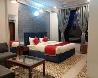 Barog Residency - Solan - Bedroom