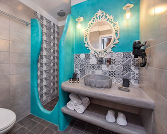 Afrodete Hotel - Firostefani - Kylpyhuone