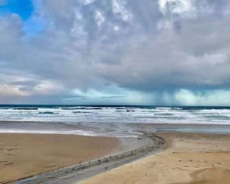 Rockaway Shores - Rockaway Beach - Plage