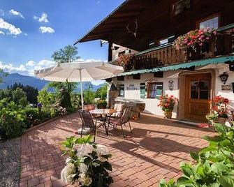 Ferienwohnung Untersberg, 1 bis 2 Personen, 42 qm, mit Dusche/WC, Wohn-/ Schlafraum getrennt - Berchtesgaden - Hàng hiên
